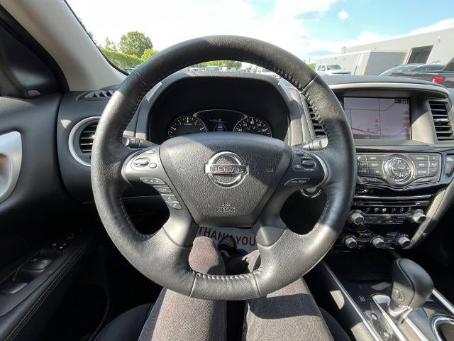 2019 Nissan Pathfinder SV
