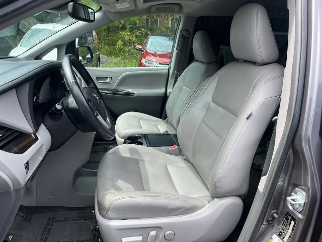 2018 Toyota Sienna XLE 8 Passenger