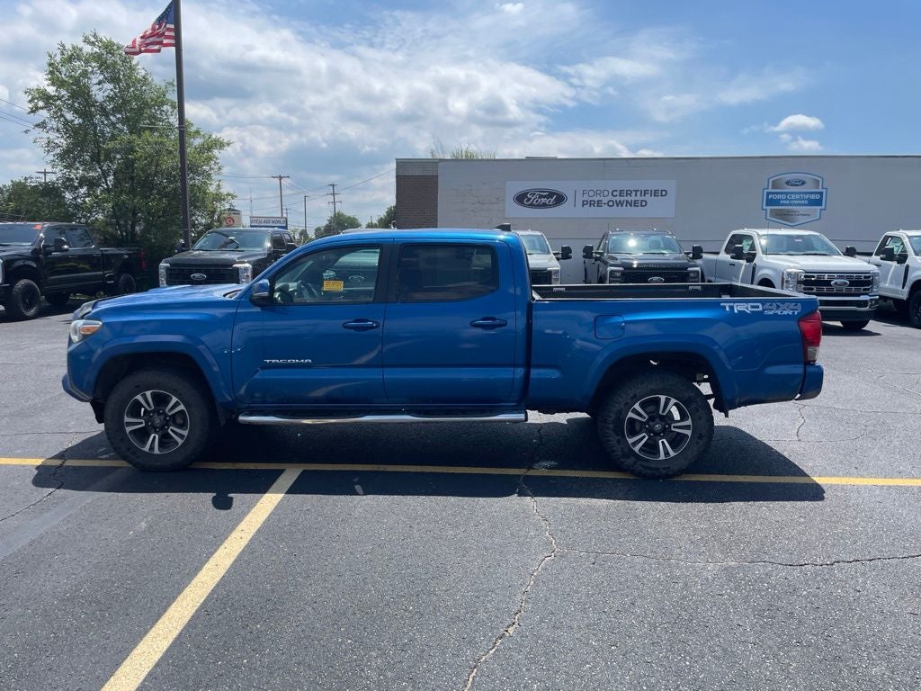 2016 Toyota Tacoma SR V6