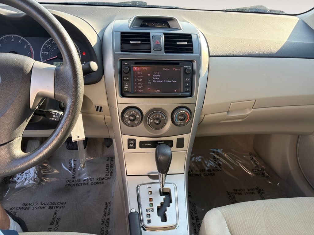2013 Toyota Corolla LE