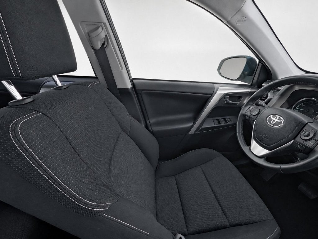 2018 Toyota RAV4 Hybrid XLE
