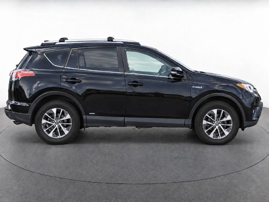 2018 Toyota RAV4 Hybrid XLE
