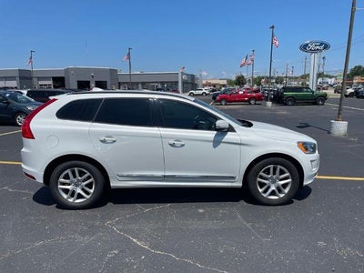 2017 Volvo XC60 T5