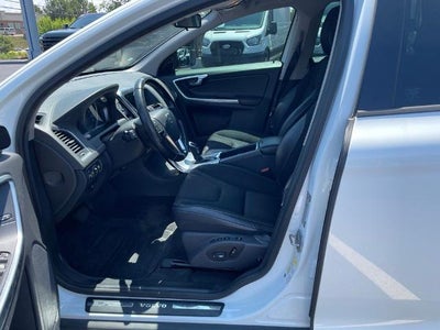 2017 Volvo XC60 T5