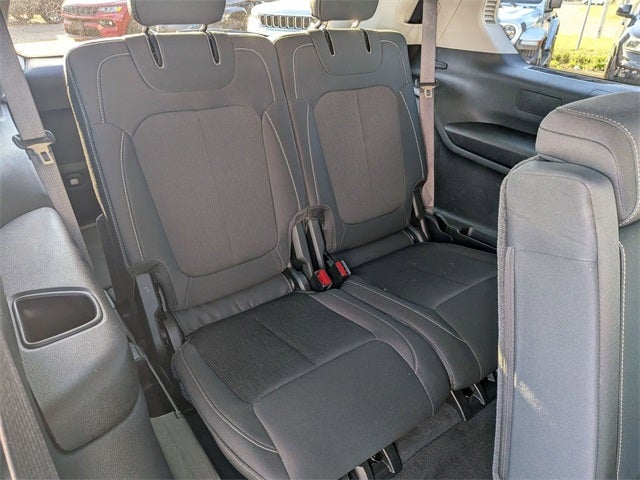 2023 Jeep Grand Cherokee L Laredo 4X4