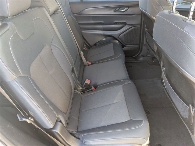 2023 Jeep Grand Cherokee L Laredo 4X4