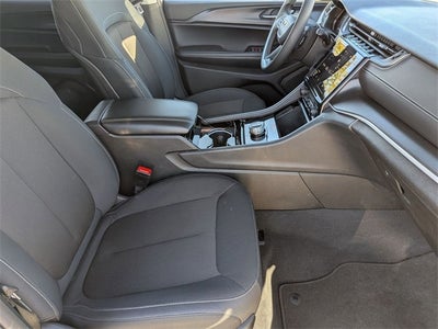 2023 Jeep Grand Cherokee L Laredo 4X4