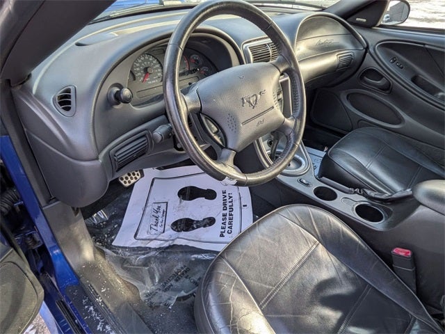 2004 Ford Mustang V6 Deluxe