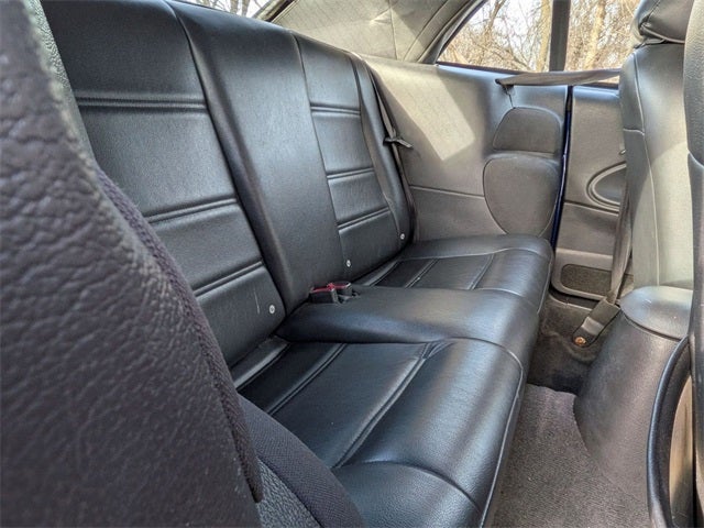 2004 Ford Mustang V6 Deluxe