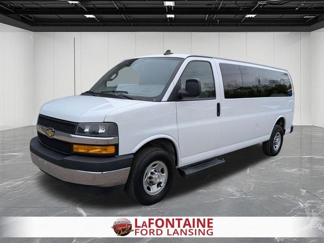 2023 Chevrolet Express 3500 LT Passenger
