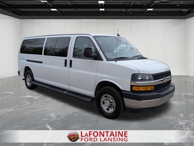 2023 Chevrolet Express 3500 LT Passenger