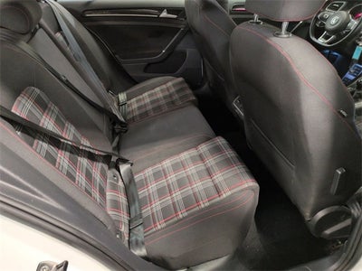 2016 Volkswagen Golf GTI S w/Performance Package