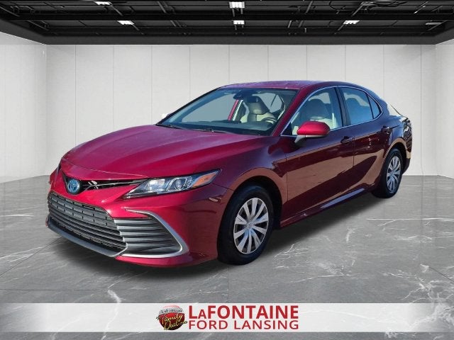 2022 Toyota Camry Hybrid LE