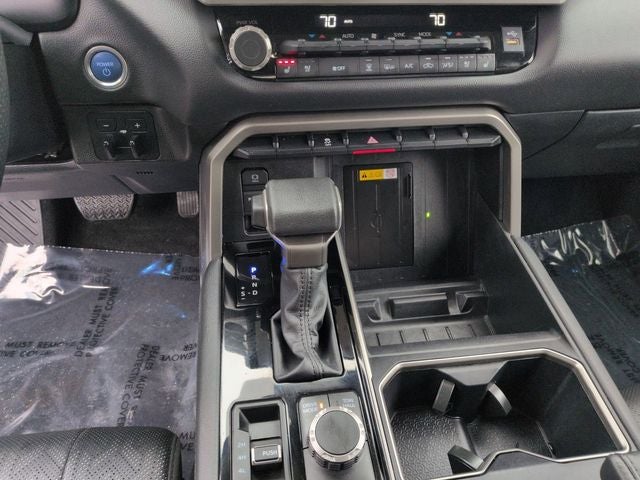 2024 Toyota Tundra Hybrid Limited One owner