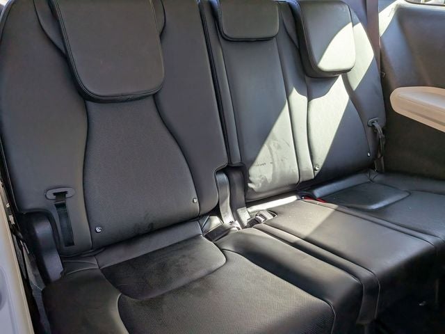 2023 Kia Carnival LX Seat Package
