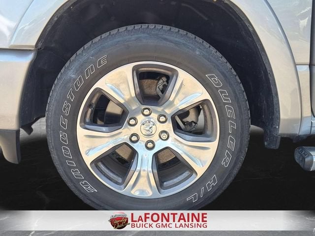 2022 RAM 1500 Laramie Crew Cab 4x2 5'7" Box