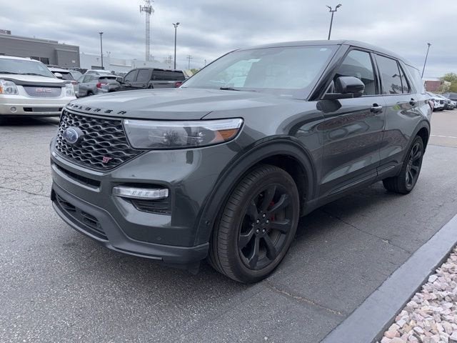2022 Ford Explorer ST 4WD's photo