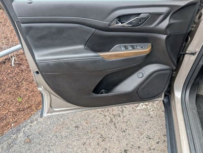 2022 GMC Acadia SLE