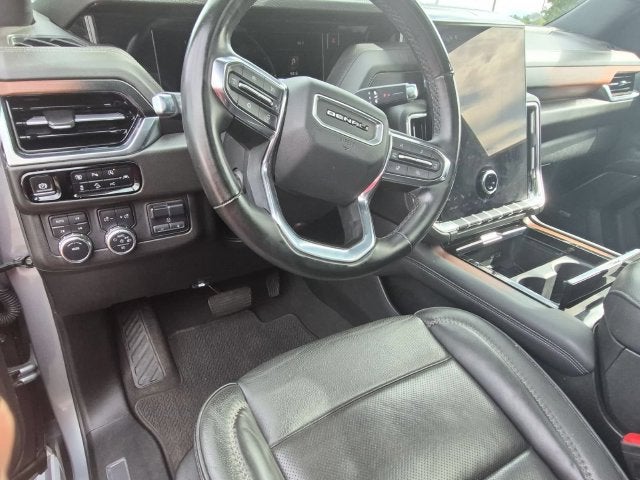 2025 GMC Yukon XL Denali - Photo 10