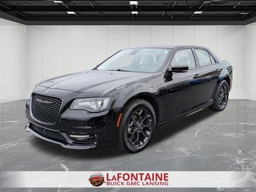 2022 Chrysler 300 Touring L