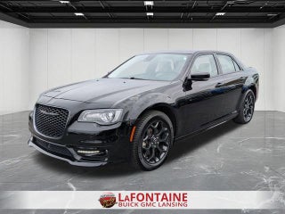 2022 Chrysler 300 Touring L