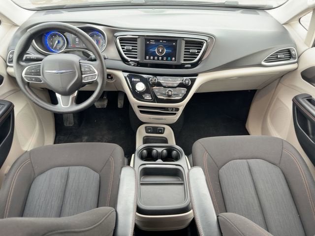 2020 Chrysler Pacifica Touring