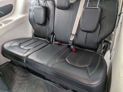 2022 Chrysler Pacifica Hybrid Touring L