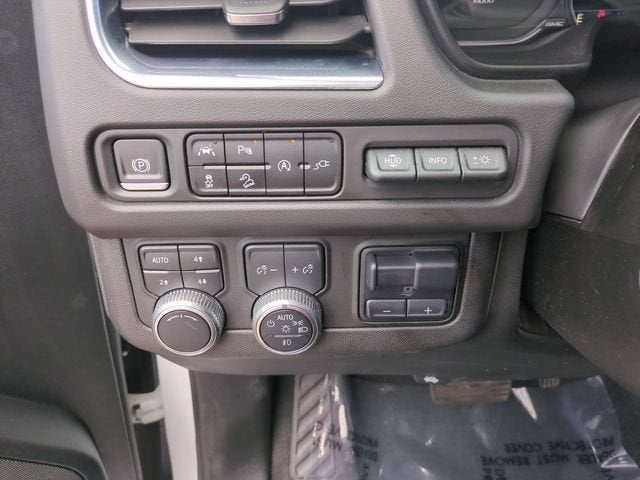 2021 GMC Yukon AT4