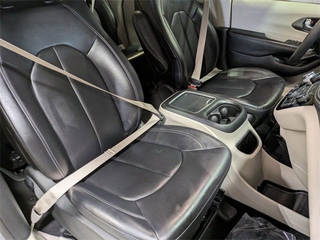 2023 Chrysler Pacifica Hybrid Touring L