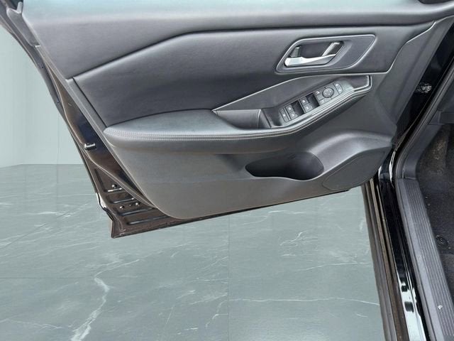 2025 Nissan Rogue SV FWD