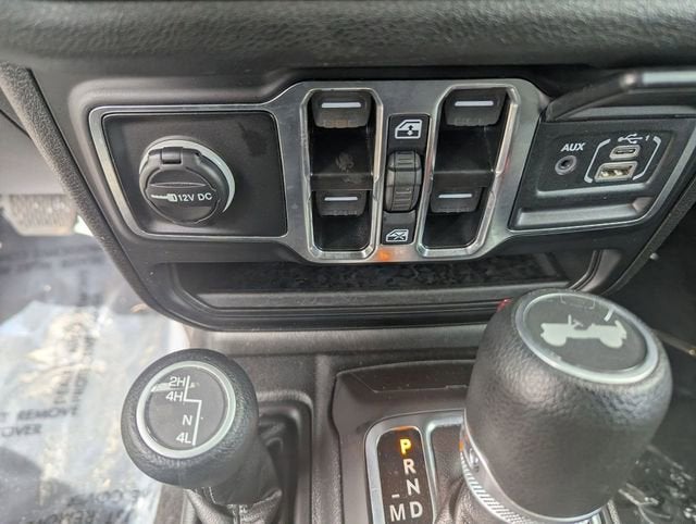 2025 Jeep Wrangler 4-Door Summit 4x4