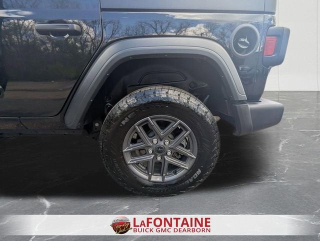 2025 Jeep Wrangler 4-Door Summit 4x4