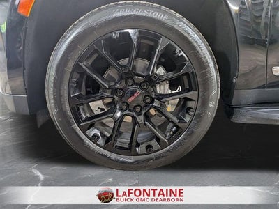 2023 GMC Yukon SLT