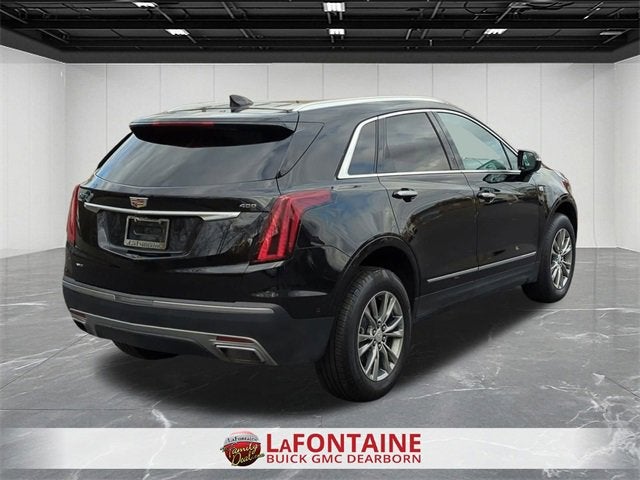 2022 Cadillac XT5 Premium Luxury