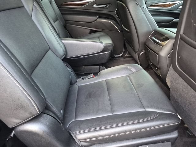2022 Cadillac Escalade Luxury