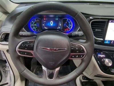 2024 Chrysler Pacifica Hybrid Select