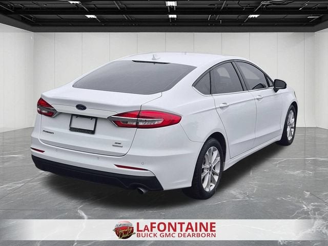 2020 Ford Fusion SE