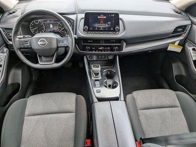 2025 Nissan Rogue SV FWD
