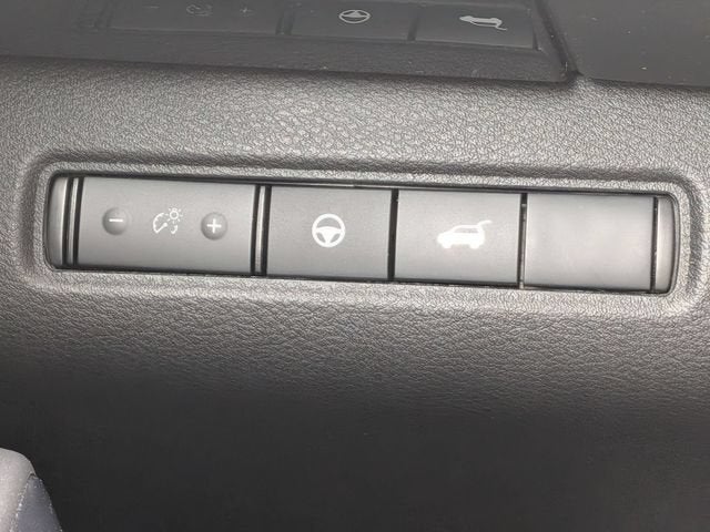 2025 Nissan Pathfinder SV FWD