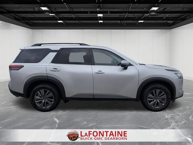 2025 Nissan Pathfinder SV FWD