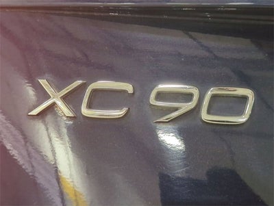 2016 Volvo XC90 T6 Momentum