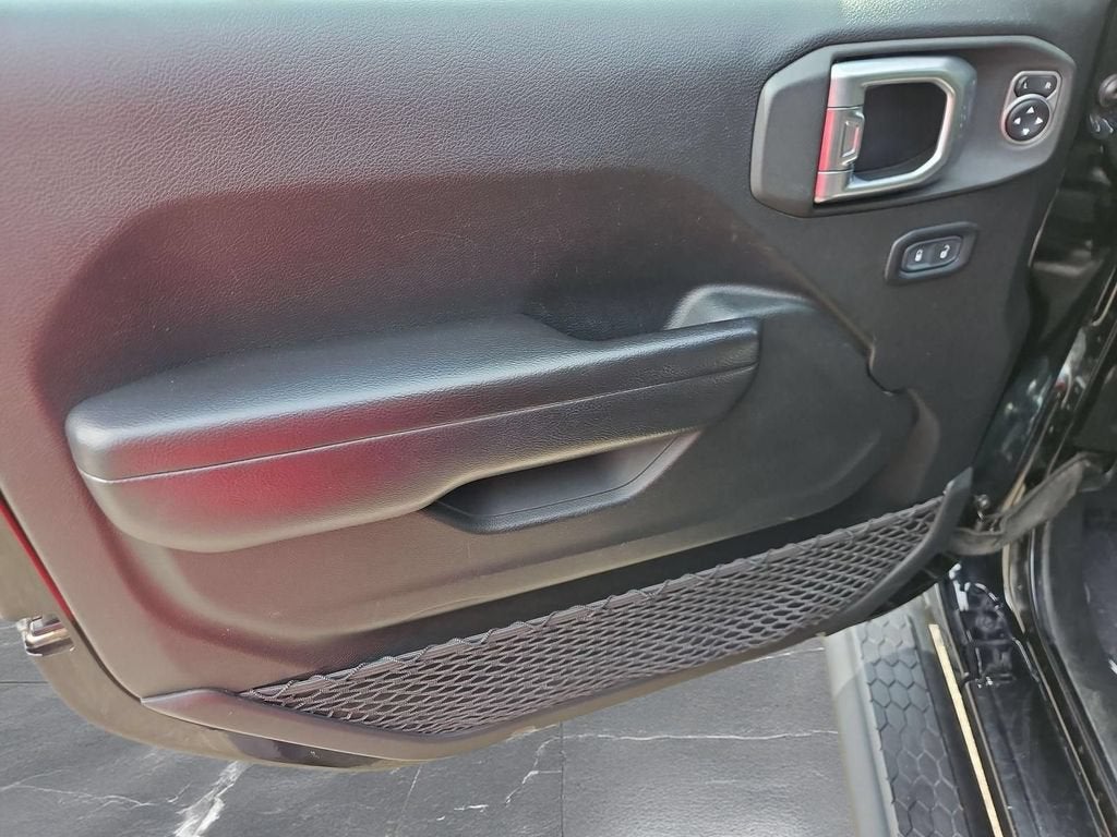 2020 Jeep Wrangler Unlimited Black and Tan
