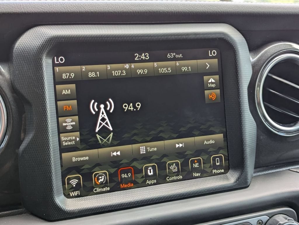 2019 Jeep Wrangler Unlimited Sahara Altitude 4x4