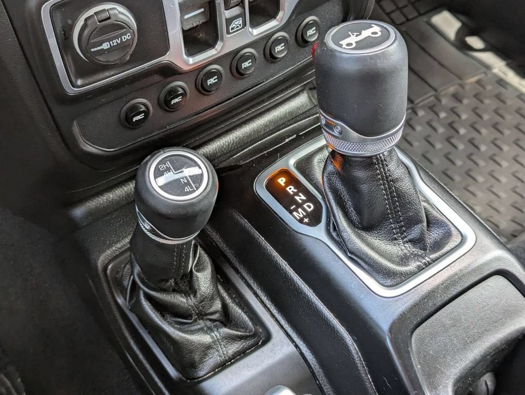 2019 Jeep Wrangler Unlimited Sahara Altitude 4x4
