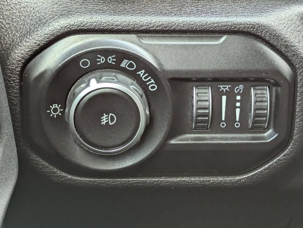 2019 Jeep Wrangler Unlimited Sahara Altitude 4x4