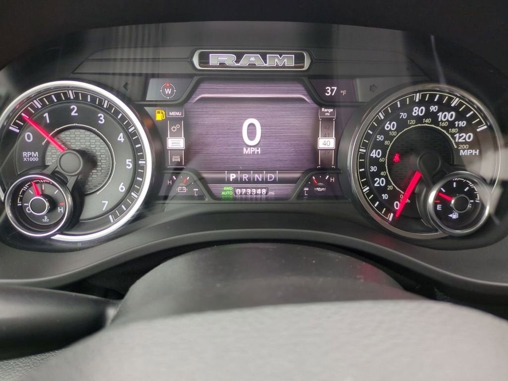 2020 RAM 1500 Laramie Crew Cab 4x4 5'7" Box