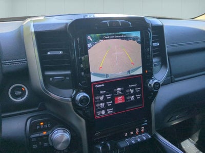 2020 RAM 1500 Laramie Crew Cab 4x4 5'7" Box