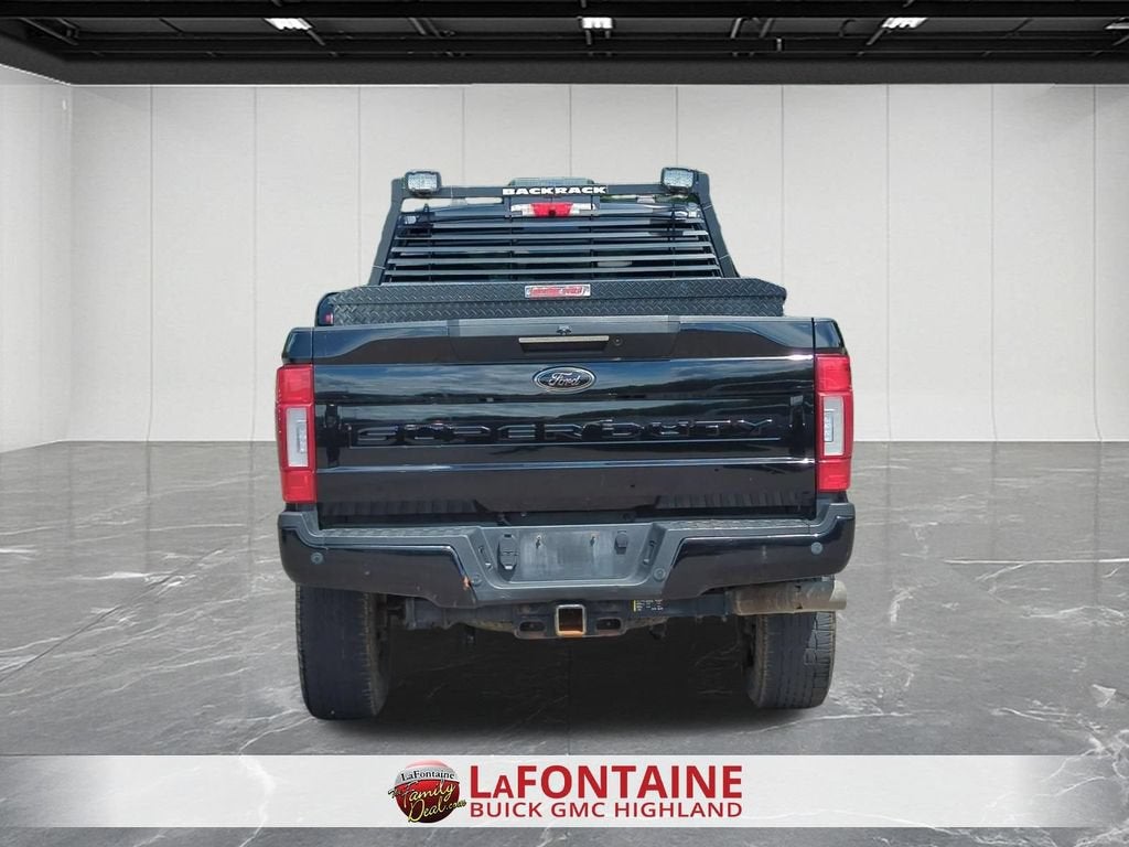 2022 Ford F-350 LARIAT