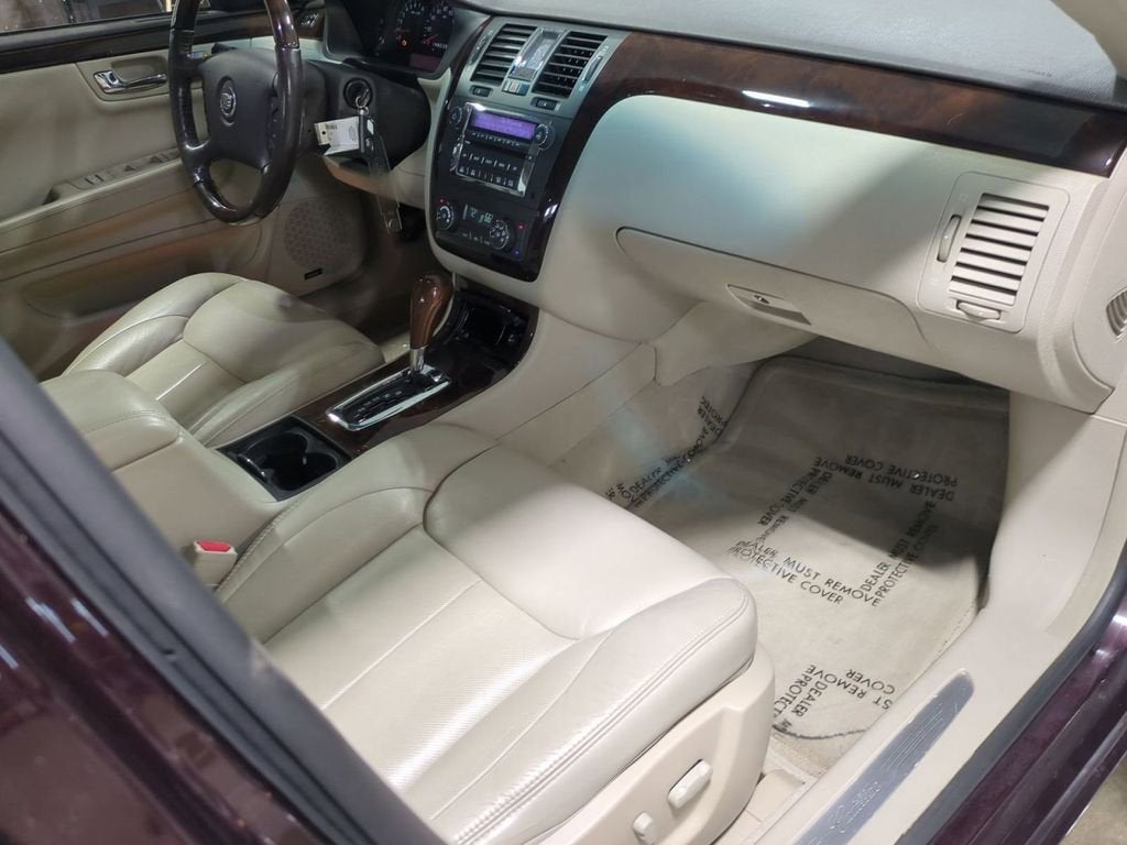 2008 Cadillac DTS w/1SD