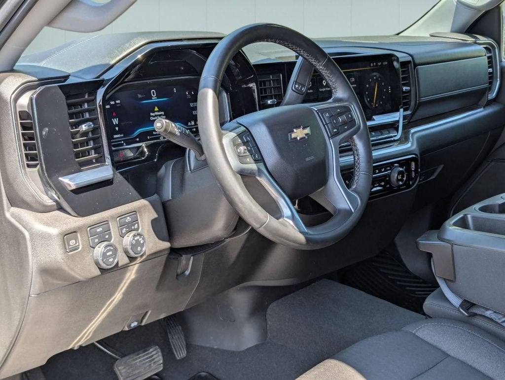 2024 Chevrolet Silverado 1500 LT (2FL)